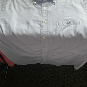 Mens Vineyard vines button down shirt